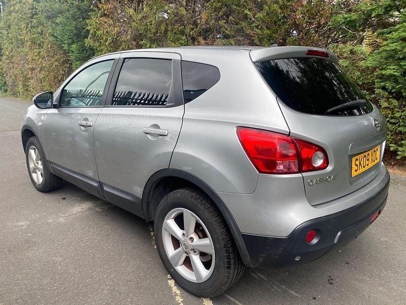 Used Nissan Qashqai Tekna 113 HP (83 kW) 2009 Silver SUV