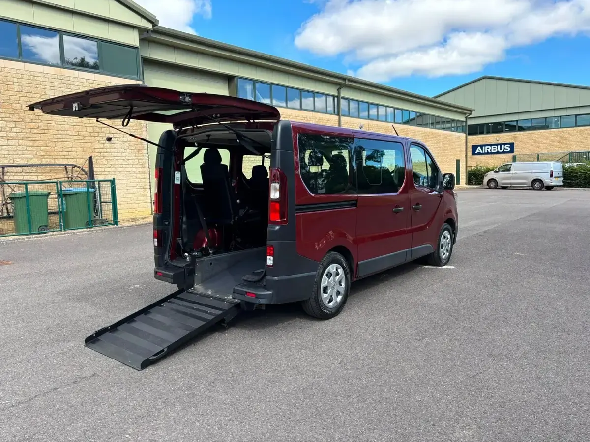 Used Renault Trafic 2023 Red MPV