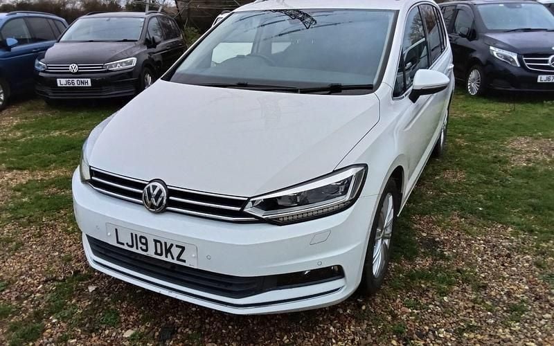 White Used 2025 VW Touran SEL MPV | £14,495 - Image 1/4