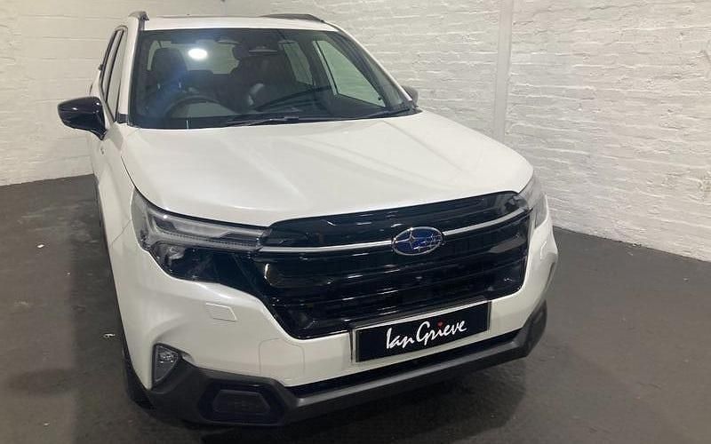 Used Subaru Forester 136 HP (100 kW) 2025 White SUV