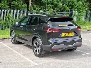 Used Nissan Qashqai N-Connecta 190 HP (139 kW) 2023 Black SUV