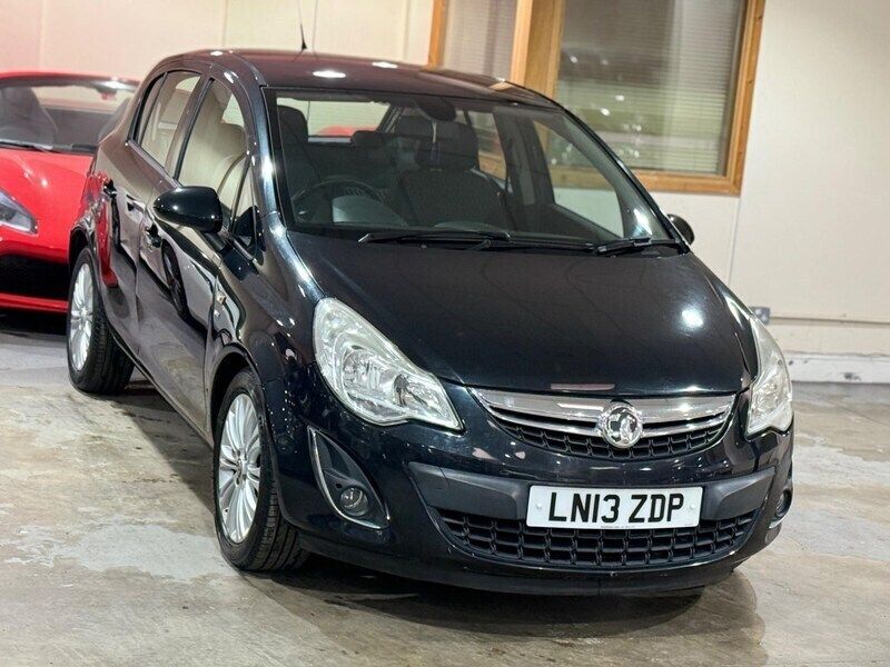 Black Used 2013 Vauxhall Corsa Hatchback | £4,000 (Good price) - Image 1/4