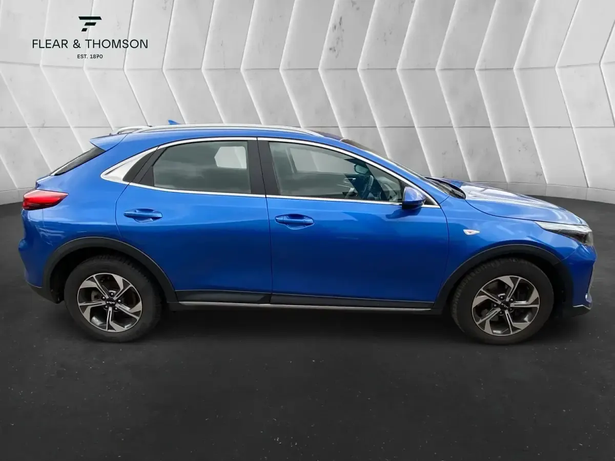 Used Kia XCeed 2023 Blue SUV