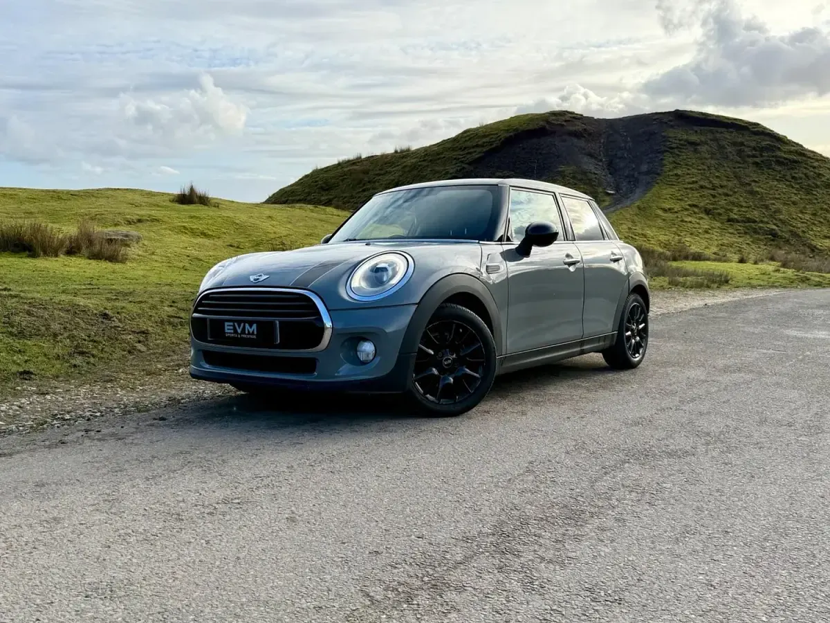Used Mini Cooper Hatch 136 HP (100 kW) 2015 Grey Hatchback