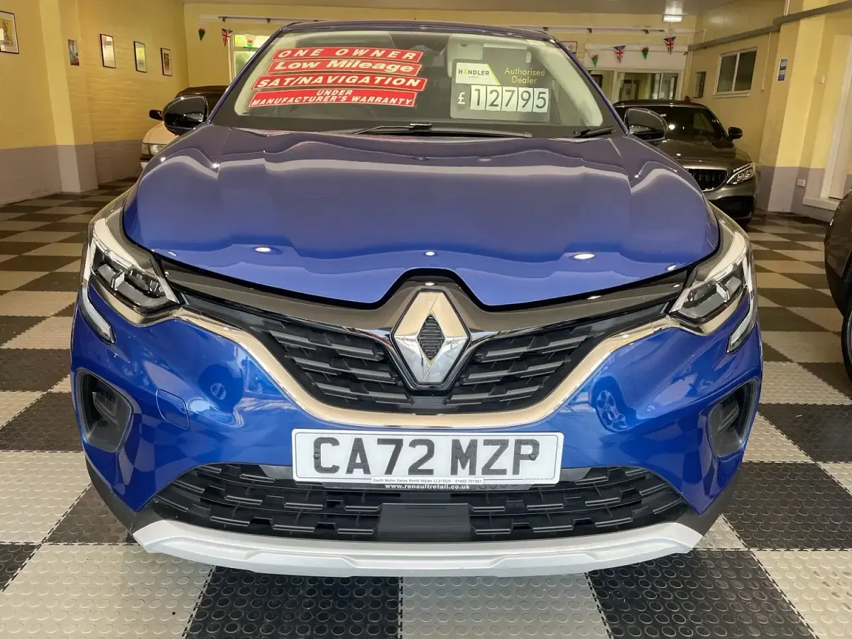 Used Renault Captur Evolution 91 HP (66 kW) 2022 Blue SUV