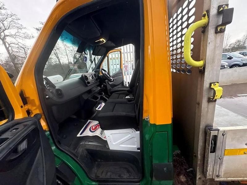 Used Mercedes Sprinter 143 HP (105 kW) 2019 White Van