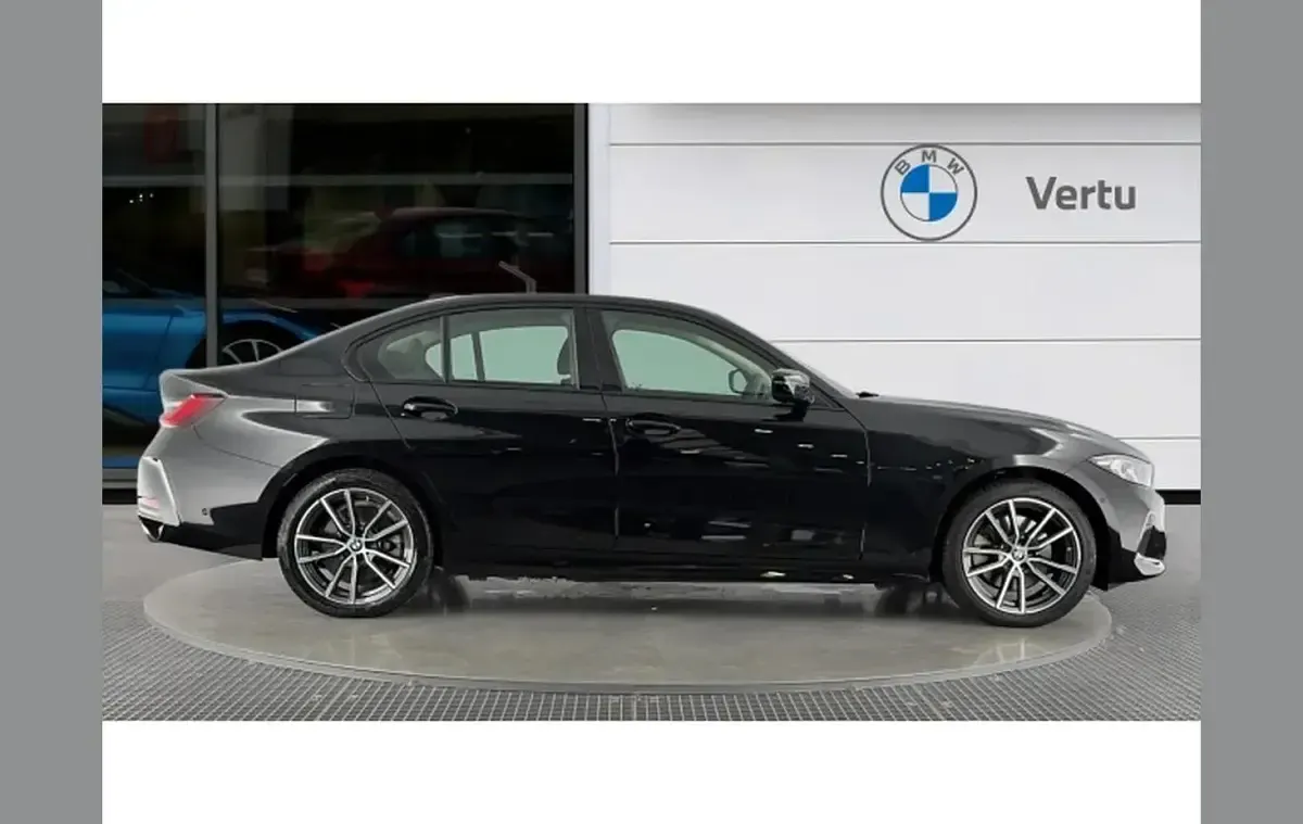 Used BMW 330 Sport Line 288 HP (211 kW) 2025 Black Sedan