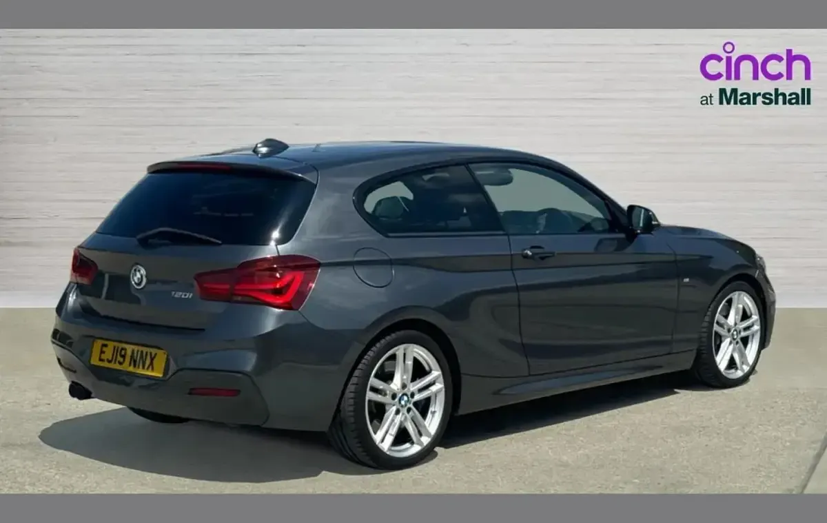 Used BMW 120 Efficient Dynamics 184 HP (135 kW) 2019 Grey Hatchback