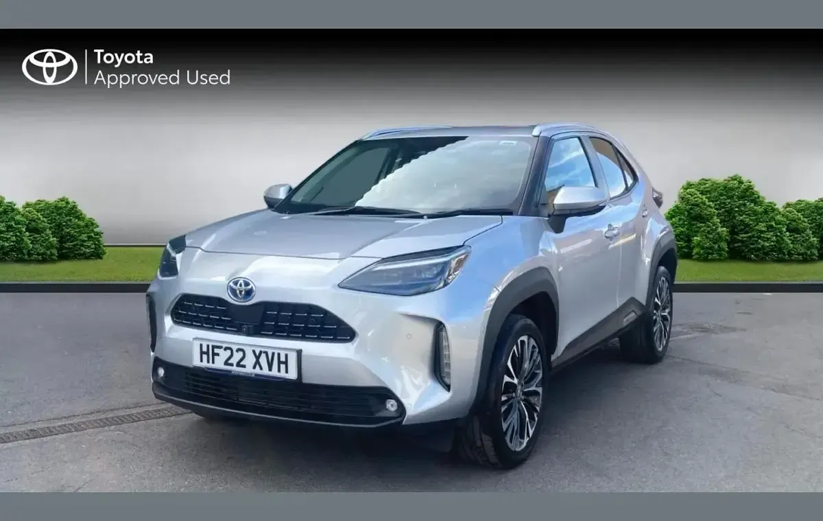 Used Toyota Yaris Cross 113 HP (83 kW) 2022 Silver SUV