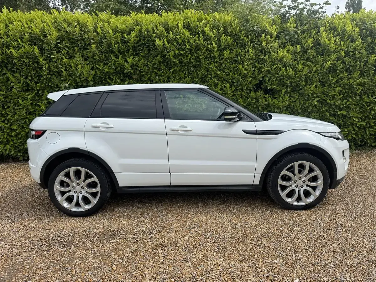 Used Land Rover Range Rover evoque Dynamic 190 HP (139 kW) 2013 White SUV