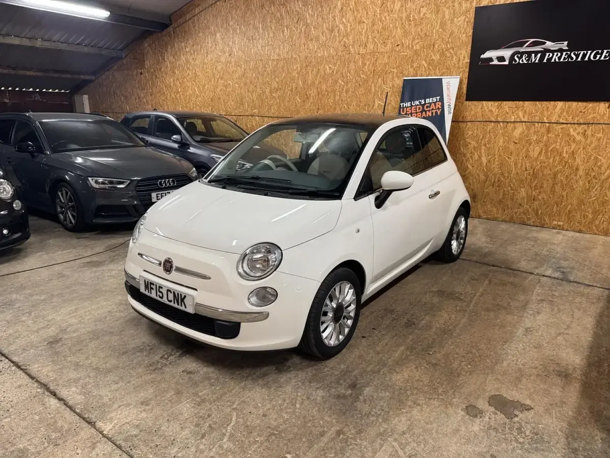 Used Fiat 500 Lounge 69 HP (50 kW) 2015 White Hatchback