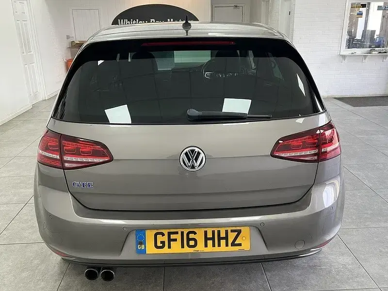 Używany VW Golf VII GTE 204 KM (150 kW) 2016 Szary Hatchback