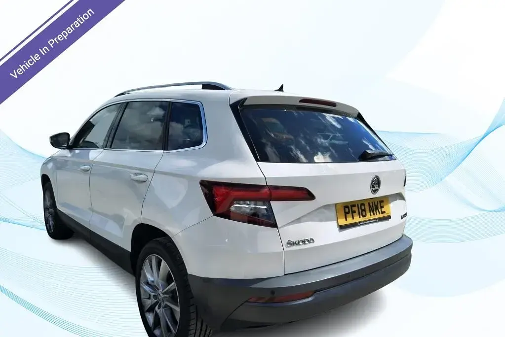 Used Skoda Karoq SE L 150 HP (110 kW) 2018 White SUV
