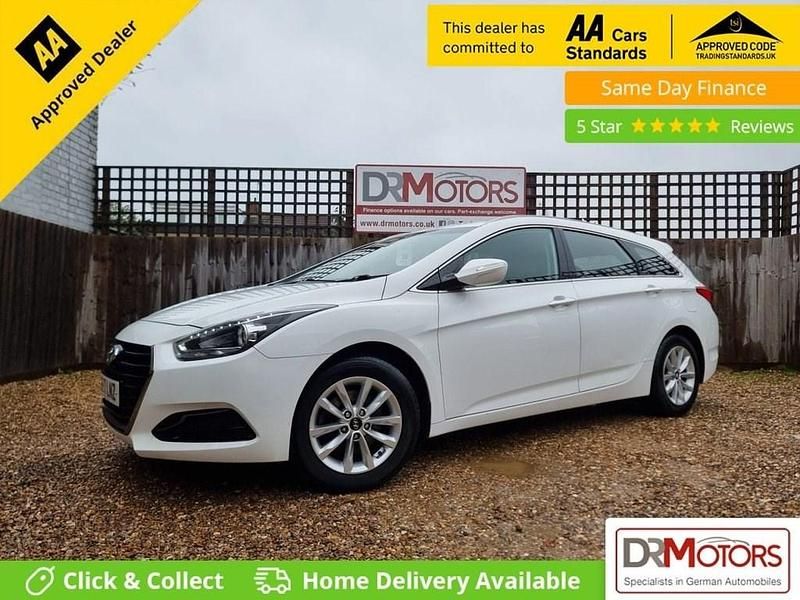 Used Hyundai i40 141 HP (103 kW) 2017 White Estate