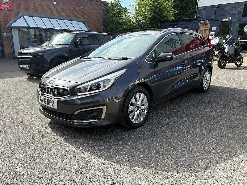 Used Kia Ceed 136 HP (100 kW) 2016 Silver Hatchback