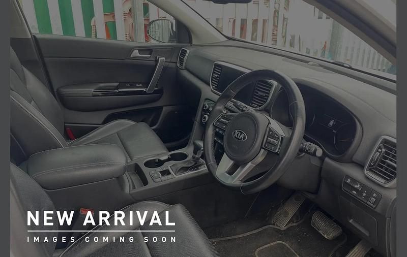 Used Kia Sportage 174 HP (127 kW) 2019 White SUV