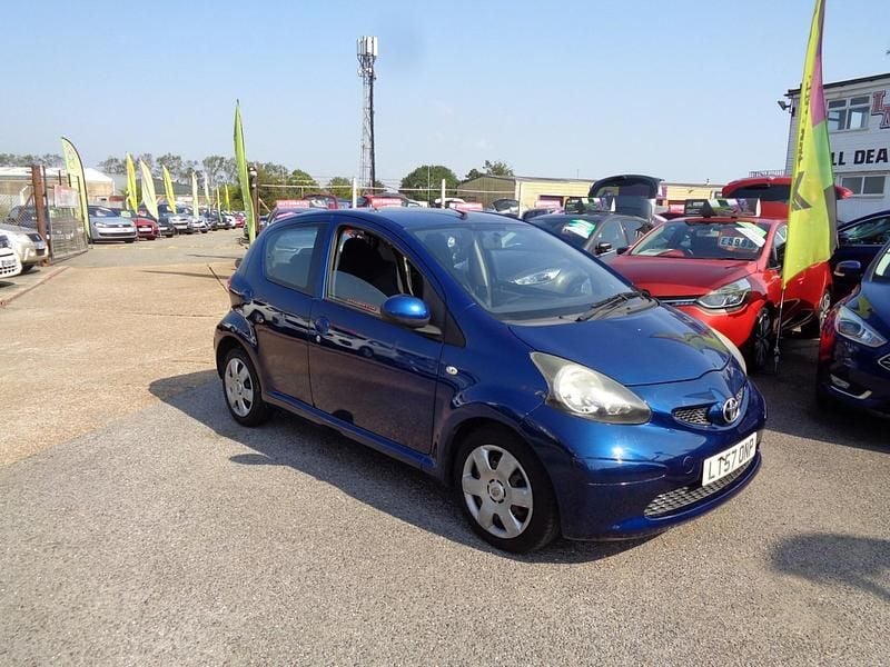 Blue Used 2007 Toyota Aygo Hatchback | £2,695 (Expensive) - Image 1/4