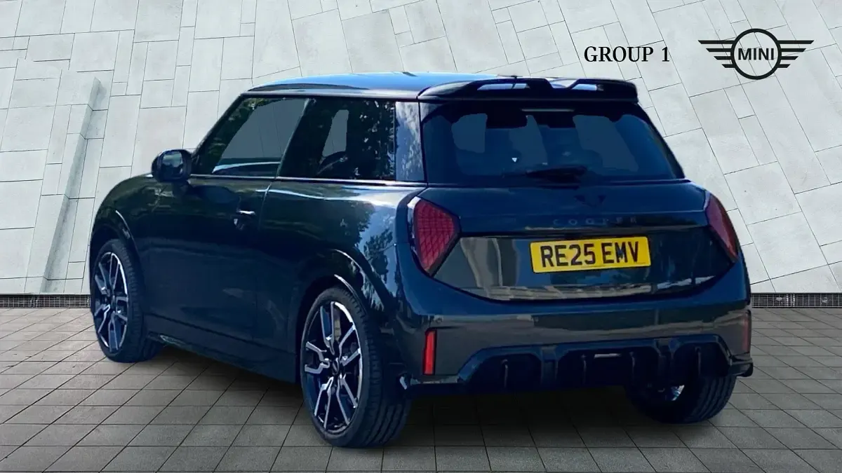 Used Mini Cooper Hatch 113 kW (154 HP) 2025 Grey Hatchback