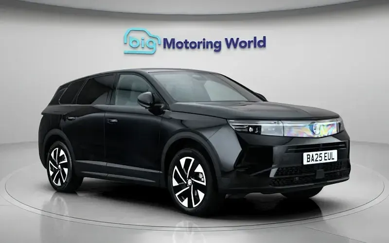 Used Vauxhall Grandland X Ultimate 136 HP (100 kW) 2025 Black SUV