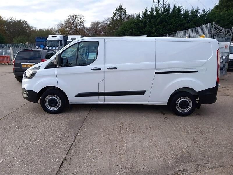 Usado Ford Transit Custom S 130 HP (95 kW) 2022 Branco Van