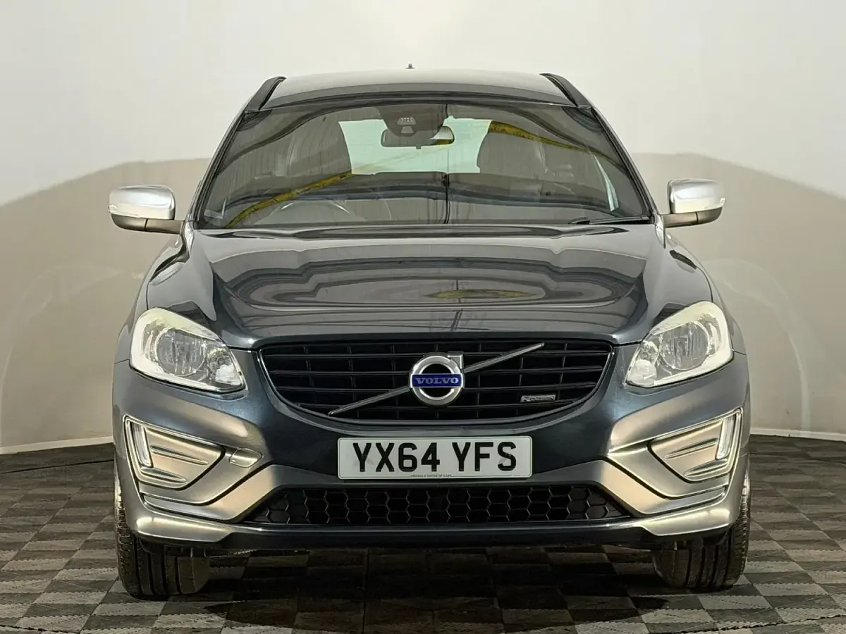 Used Volvo XC60 R-Design 181 HP (133 kW) 2014 Grey SUV