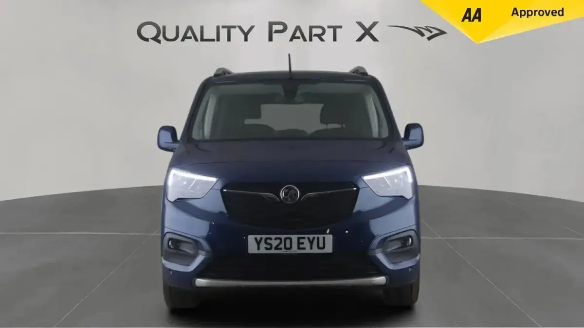 Used Vauxhall Combo Elite 130 HP (95 kW) 2020 Blue MPV