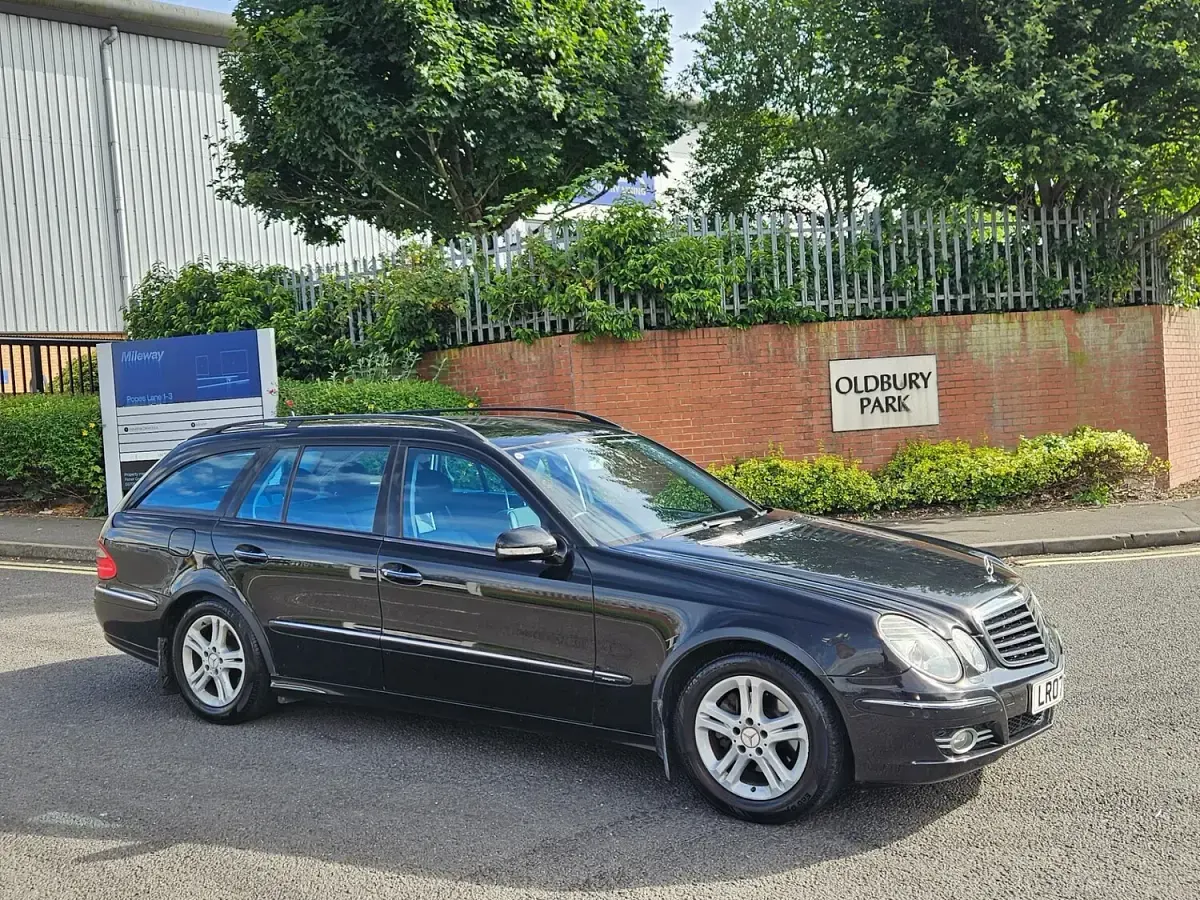 Used Mercedes E220 Avantgarde 2007 Black Estate