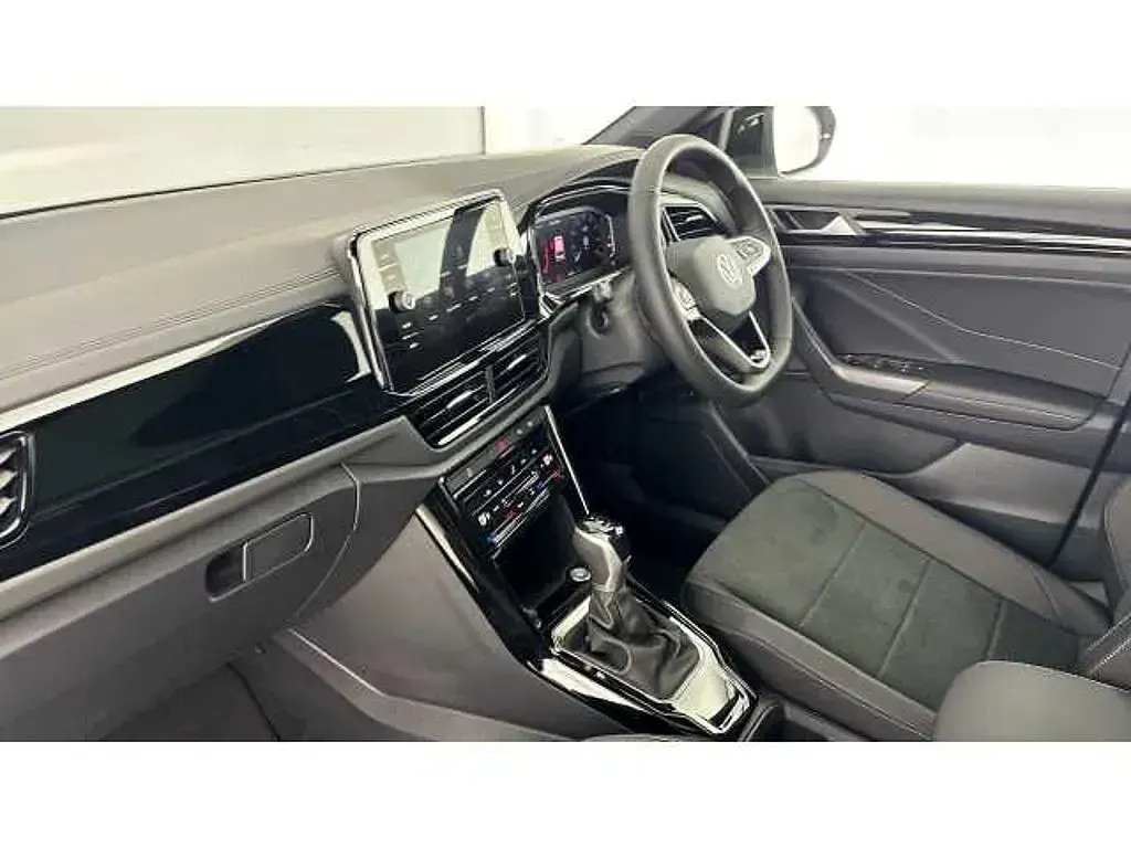 Used VW T-Roc 150 HP (110 kW) 2026 SUV