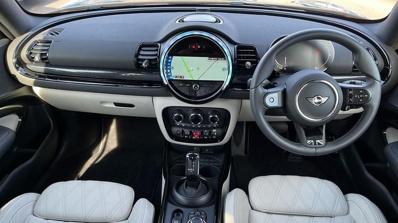 Used Mini Cooper Clubman Exclusive 134 HP (98 kW) 2023 Blue Estate