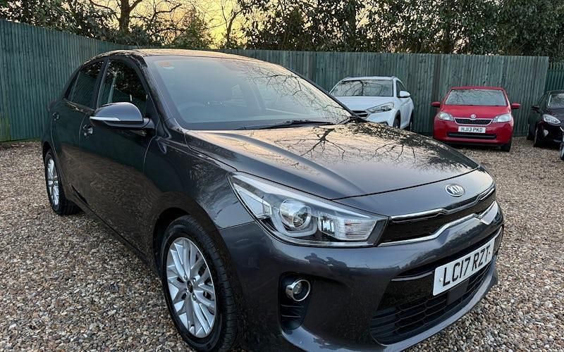 Used Kia Rio 90 HP (66 kW) 2017 Grey Hatchback