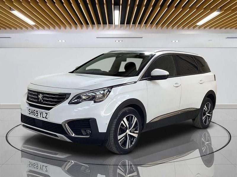 Used Peugeot 5008 Allure 130 HP (95 kW) 2019 White SUV