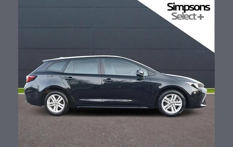 Used Toyota Corolla Sport 120 HP (88 kW) 2022 Black Estate