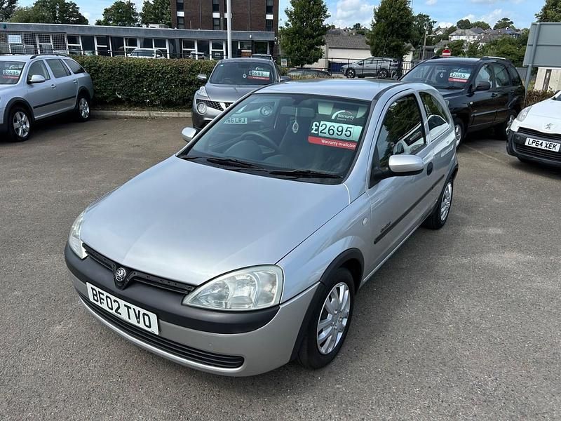 Silver Used 2002 Vauxhall Corsa Comfort Hatchback | £2,695 (Fair price) - Image 1/4