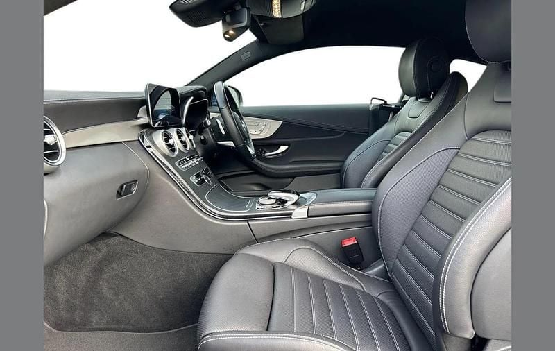 Used Mercedes C200 AMG line 180 HP (132 kW) 2023 Blue Coupe