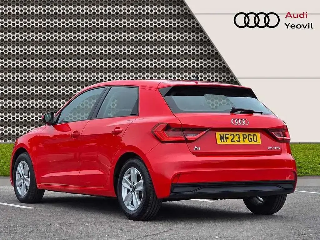 Used Audi A1 Design 94 HP (69 kW) 2023 Red SUV