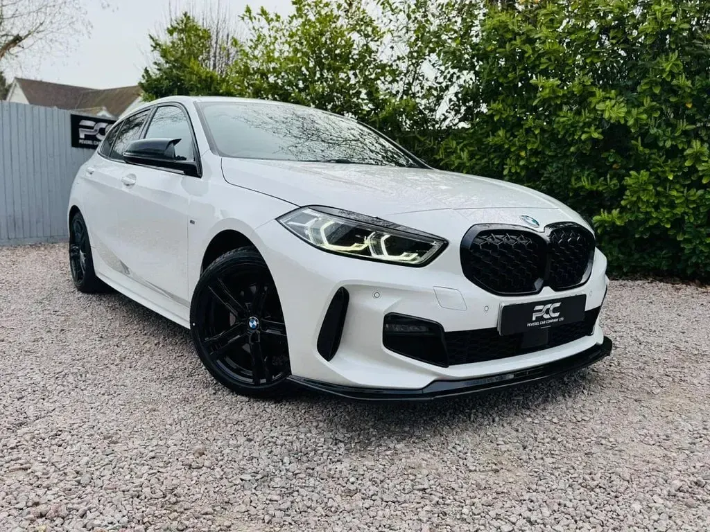 Used BMW 118 M Sport 140 HP (102 kW) 2020 White Hatchback