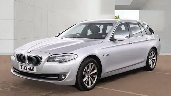 Używany BMW 520 2013 Srebrny Kombi
