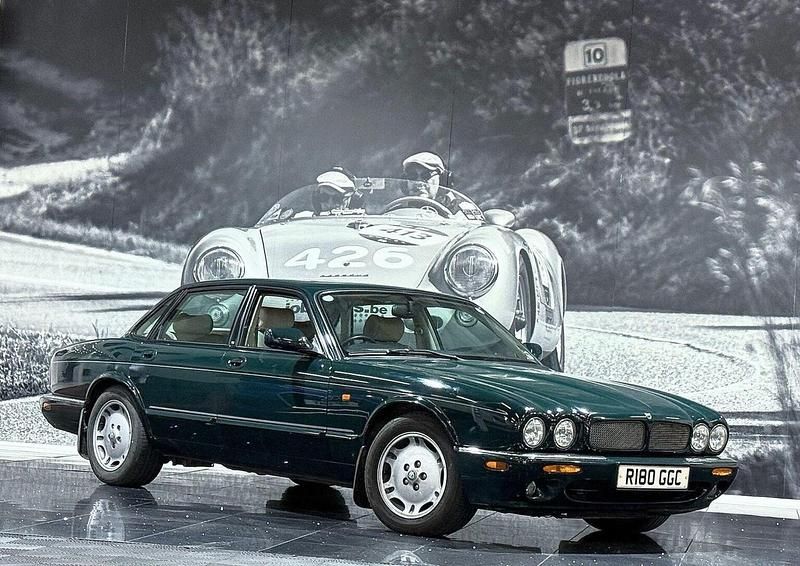 Used Jaguar XJ 1997 Green Sedan