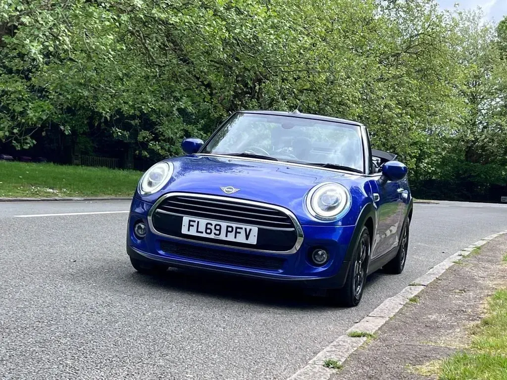 Used Mini Cooper Cabriolet Classic 136 HP (100 kW) 2019 Blue Cabriolet