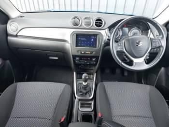Second-hand Suzuki Vitara SZ-T 129 CP (94 kW) 2022 Albastru SUV