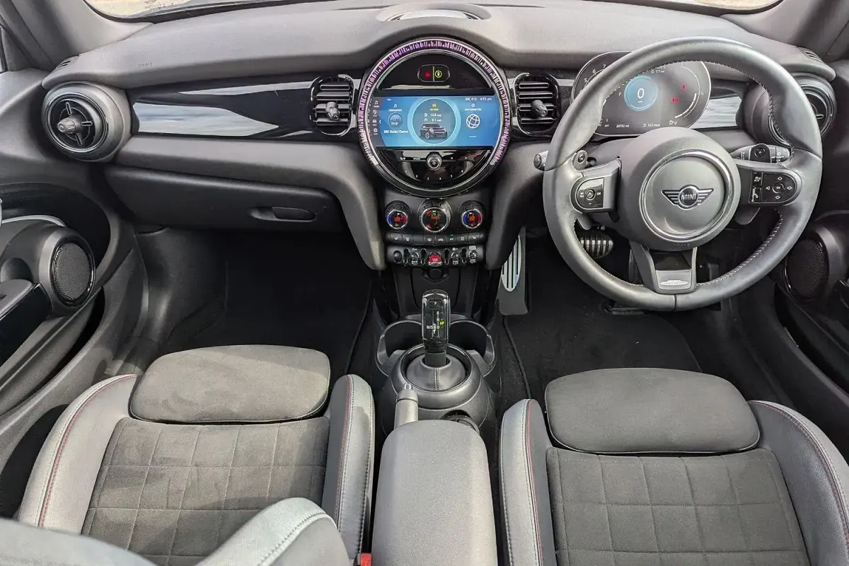 Second-hand Mini Cooper S Hatch 178 CP (130 kW) 2023 Alb Hatchback