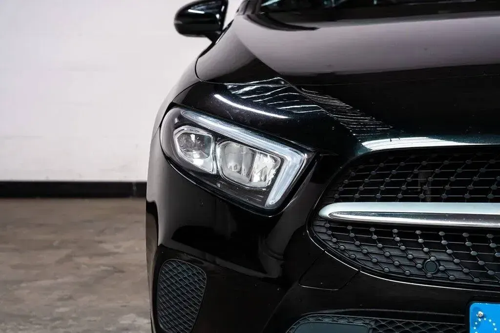 Used Mercedes A180 116 HP (85 kW) 2019 Black Sedan