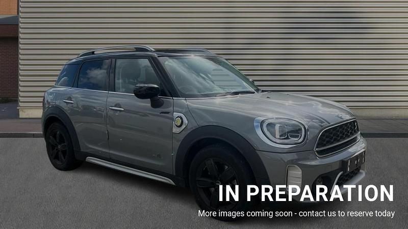 Moonwalk grey Used 2022 Mini Cooper S Countryman Classic SUV | £23,490 - Image 1/4