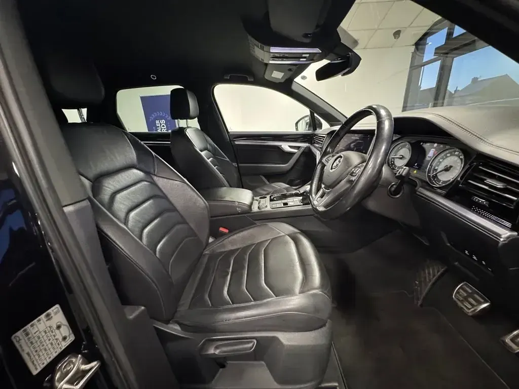Używany VW Touareg R-line 286 KM (210 kW) 2019 Czarny SUV
