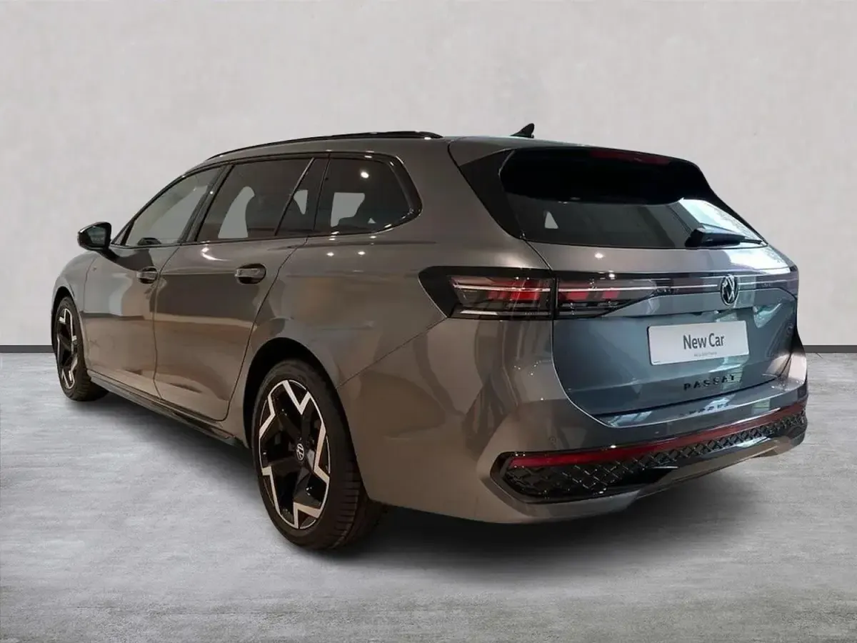 Ny VW Passat R-line 150 HK (110 kW) 2026 Grå Kombi