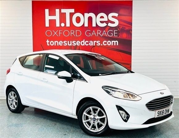 White Used 2018 Ford Fiesta Zetec Hatchback | £7,995 (Fair price) - Image 1/1