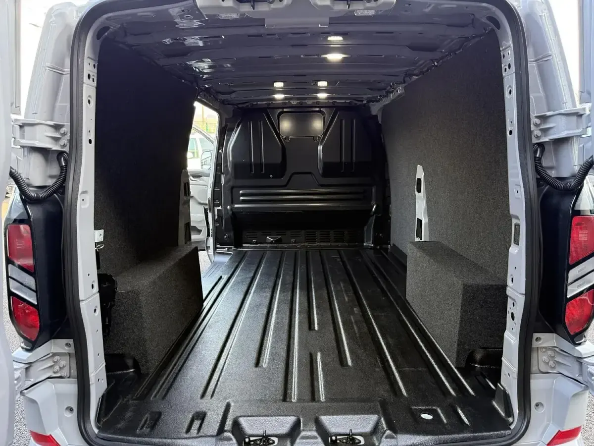 Used Ford Transit Custom Limited 136 HP (100 kW) 2024 Grey Van