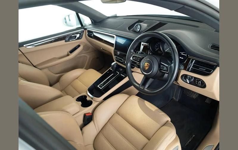 Used Porsche Macan S 374 HP (275 kW) 2024 White SUV