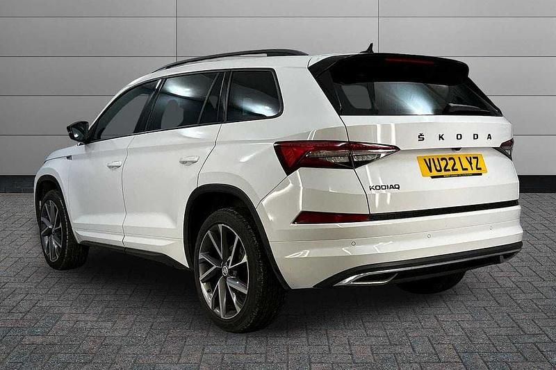 Used Skoda Kodiaq SportLine 150 HP (110 kW) 2022 Moon white metallic SUV