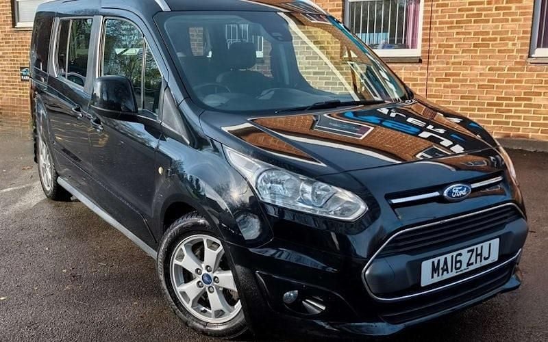 Used 2017 Ford Tourneo Titanium Estate | £9,930 (Fair price) - Image 1/4